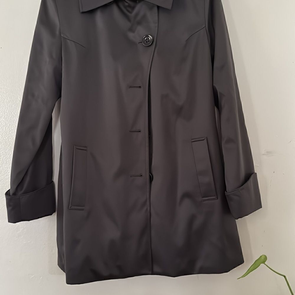 Weatherproof jacket EUC - Picture 3 of 10